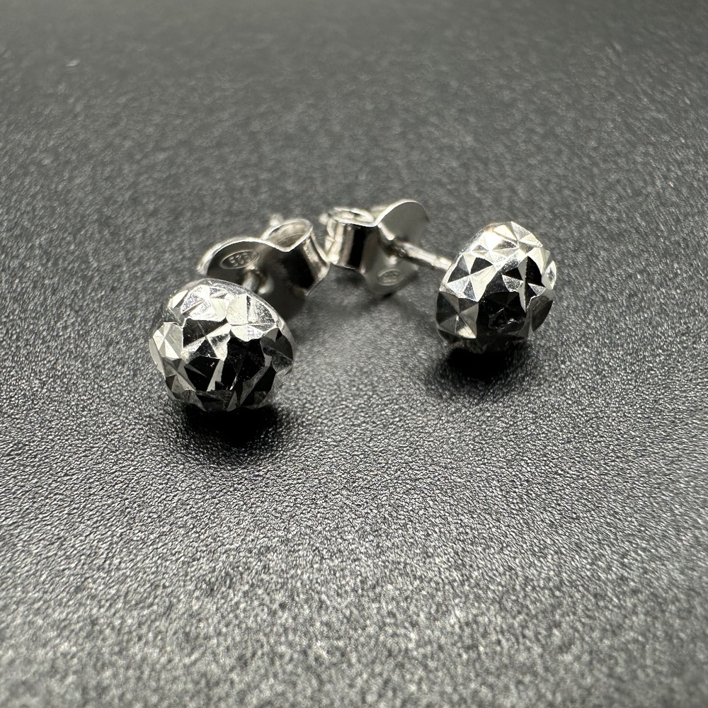 STERLING SILVER 925 DIAMOND CUT ROCK STUDS